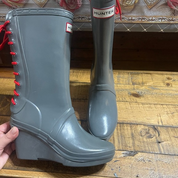 Hunter lace up gray boots - Picture 2 of 9